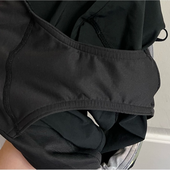 Lululemon 🍋 Turbo Run Short Size 10 - Picture 11 of 13